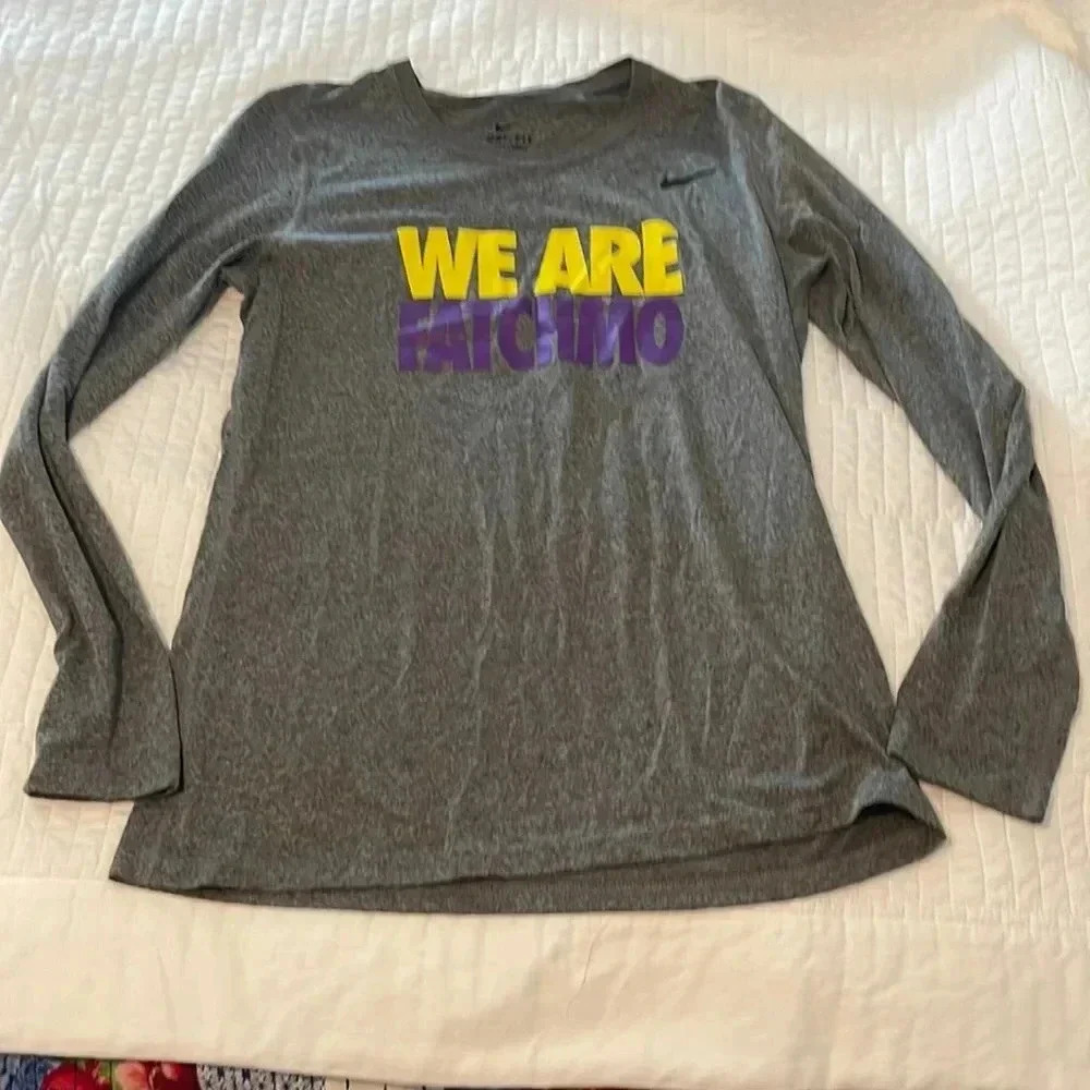 Nike workout shirt women’s size large